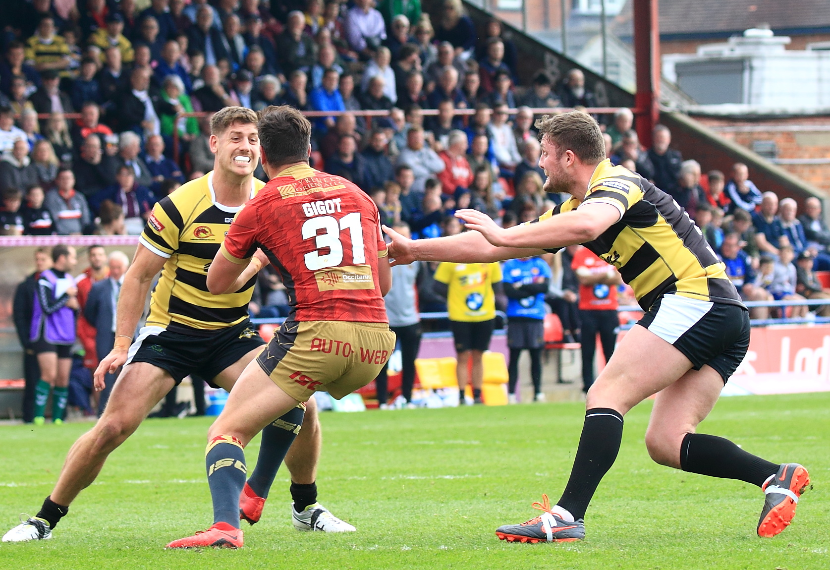 Over 3,000 people packed out Bootham Crescent to cheer on the heroic York City Knights.